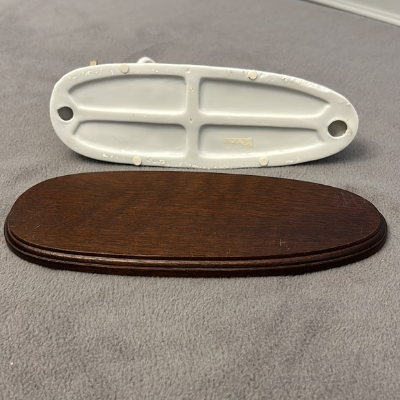 Vintage Paul Sebastian Porcelain Figurine, “Sleigh Ride” - Picture 8 of 9